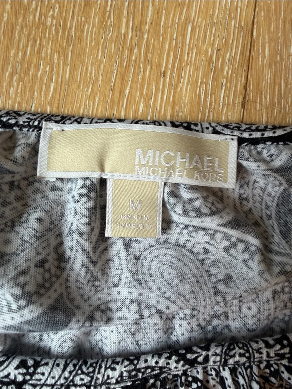 Michael Kors Black and White Paisley Bell-Sleeve Blouse - Size Medium